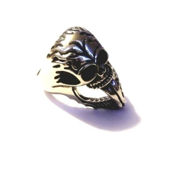 New stainless steel skull ring size 12 - Picture 4 of 4